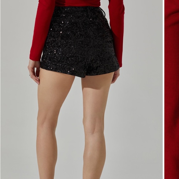 NWT ASTR the label Everette sequin shorts - Picture 2 of 8